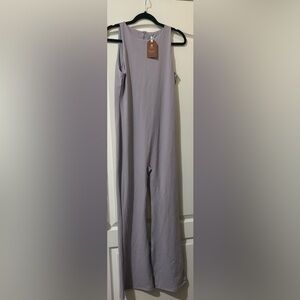 ReoRia Elegant Lavender Jumpsuit with Flared Bottom Design Size XL NWT